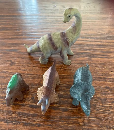 toys dinosaurs