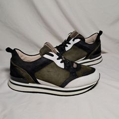 Trizan by josef siebel trainers Size 6 eu 40 black/green suade in like new condition