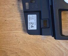 Mitsubishi Lancer Mk8 / X Factory CD Radio Head Unit & Dash Trim (8002A378XA)