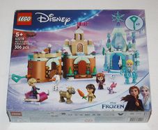 LEGO Disney Frozen Mini Arendelle Castle & Elsa's Ice Palace 43278