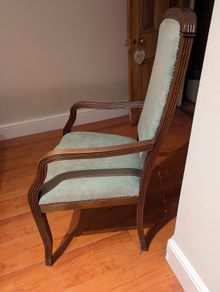 Classic 19th-century style chair