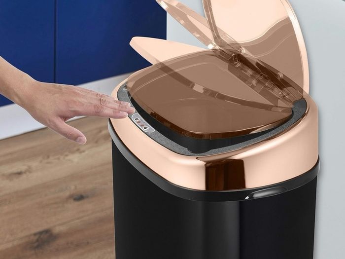 58 litre hands-free sensor bin with 5-yr guarantee