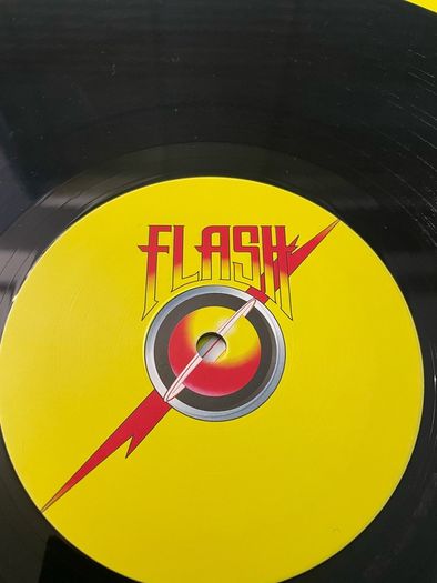 Queen + Vanguard - Flash - 12" Vinyl Single - 2003 Nebula / Frisbee / Virgin / EMI Records