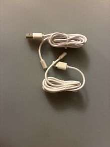 USB to micro-USB cables 1.5m (x2)