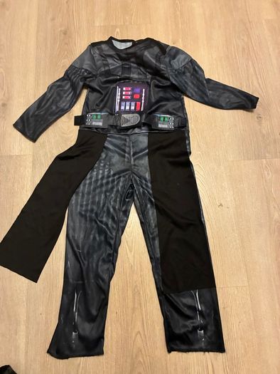 Halloween costume - Star Wars / Darth  Vader aged 5-6