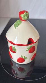 Vintage Ceramic Porcelain Strawberry Sugar Bowl