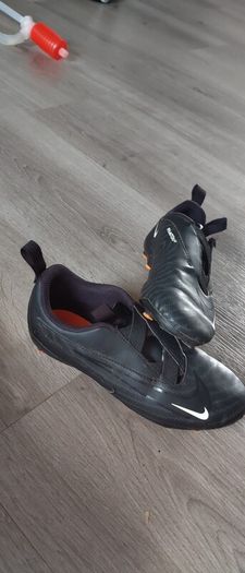 Nike panthom gx soccer shoes size UK 3 22.5 cm not much worn Washed