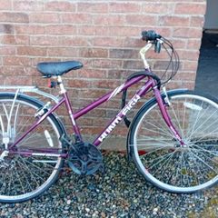 Ladies bike Huntleigh