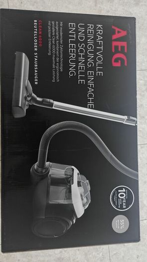 AEG Bagless 6000 Vacuum