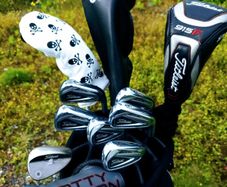 Set of Titleist Golf Clubs
