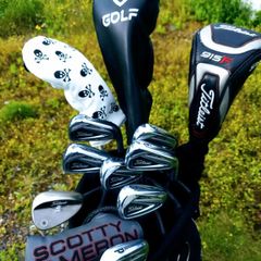 Set of Titleist Golf Clubs