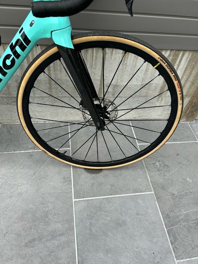 Bianchi Oltre XR3 Road Bike