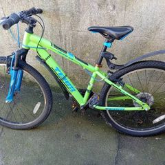 24" Team Mountain Bike (( Very Good Condition 18 speed))