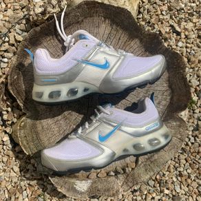New 1 of 1 Vintage Nike's