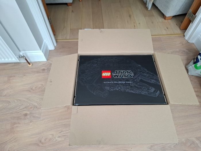 Lego Millenium Falcon 7592
