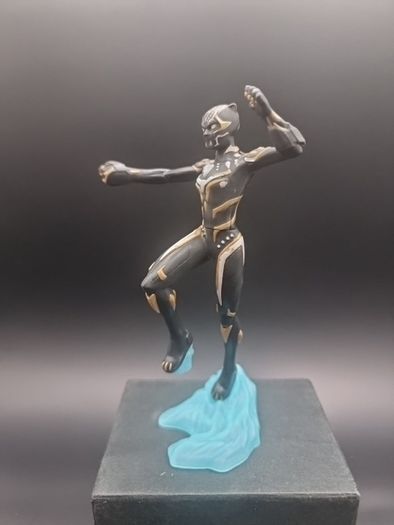 Black Panther Figure  Marvel