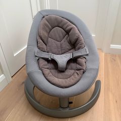 Nuna Leaf Grow swinging chair