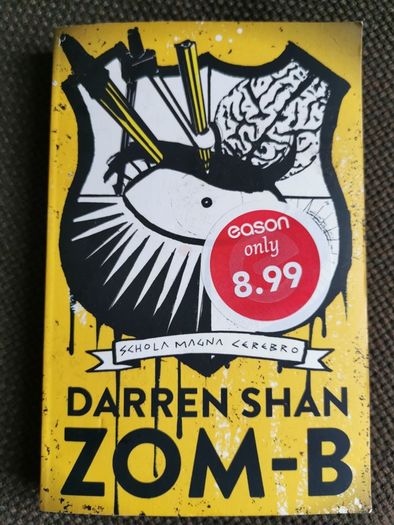zom-b by Darren shan