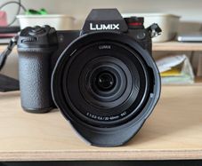Panasonic Lumix S1 + 20-60 3.5-5.6