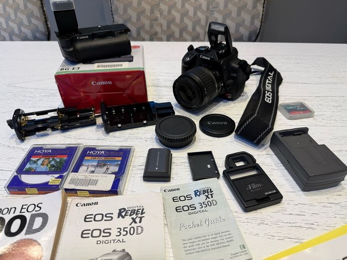Canon EOS Rebel XT with 18-55mm lense and extras