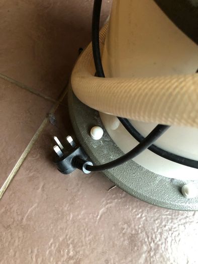 clothes steamer