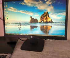 HP monitor 21.5"