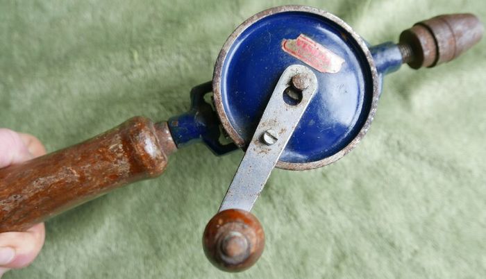 Vintage Hand drill / collectible old drill antique retro tool