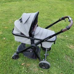 Prum Babylo and car seat with base InfaSafe