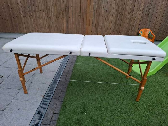 Massage table