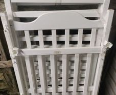 baby cot