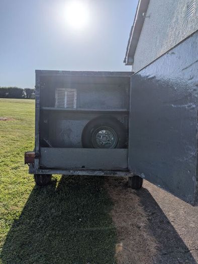 Box Trailer/Dog Trailer