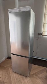 Bosch Series 4 KIV86VSE0G Built in Fridge Freezer Excellent condition Dublin Collection