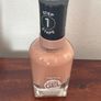 Sally Hansen Miracle Gel Polish in Frill Seeker Image 2