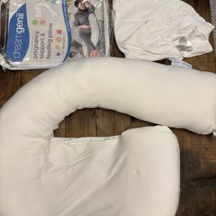 Dreamgenii pregnancy pillow