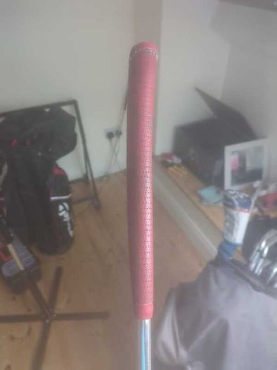 QUICK SALE - Scotty Cameron Studio Select Newport 2 Putter 35"