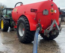 Slurry tanker