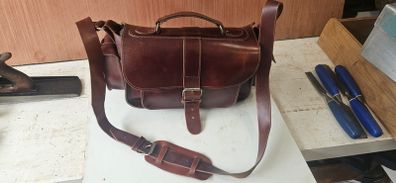 mans leather bag
