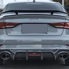 Car spoiler