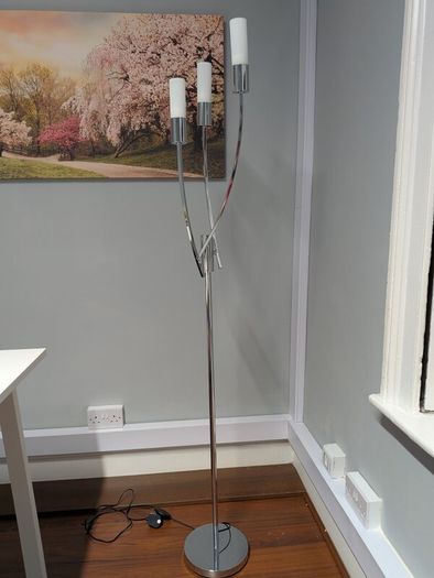 Stylish floor lamp