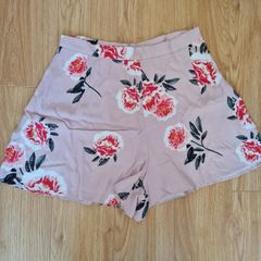 Floral tailored shorts