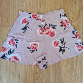 Floral tailored shorts