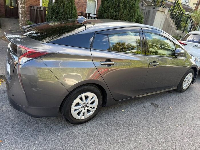 Toyota Prius Hybrid 2016 with 2 years NCT 7500