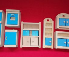 New Wooden Doll's House Furniture (7 Pieces)