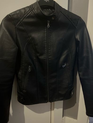 Women's fitted leather Jacket (faux)