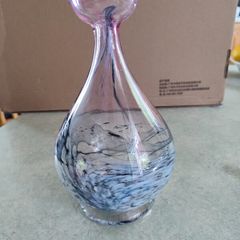Striking, unusual and beautiful, small hand blown JER POINT vase