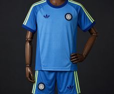 Leeds united kids jersey