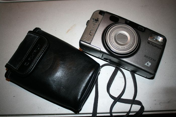 Fujifilm Fotonex 300 APS Film Camera Zoom 30-90mm Tested