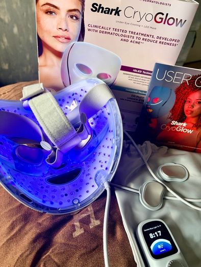 Barely used Shark CryoGlow Under-Eye cooling & LED Mask