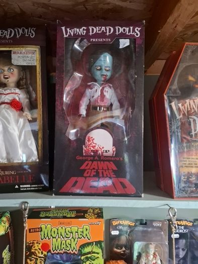 living dead dolls