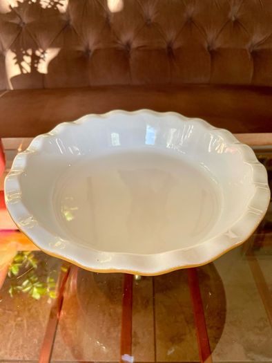 Emile Henry Beautiful Yellow Ruffled Pie Pan Made in France